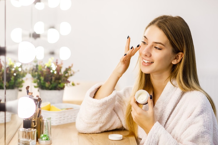 Como criar uma rotina de skincare perfeita? Descubra produtos indispensáveis!